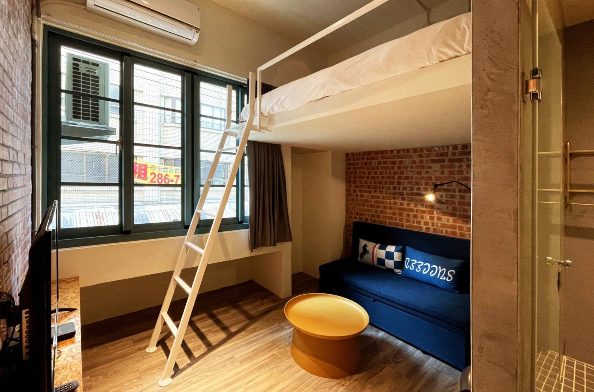 Funtime Hostel Città di Chiayi Esterno foto